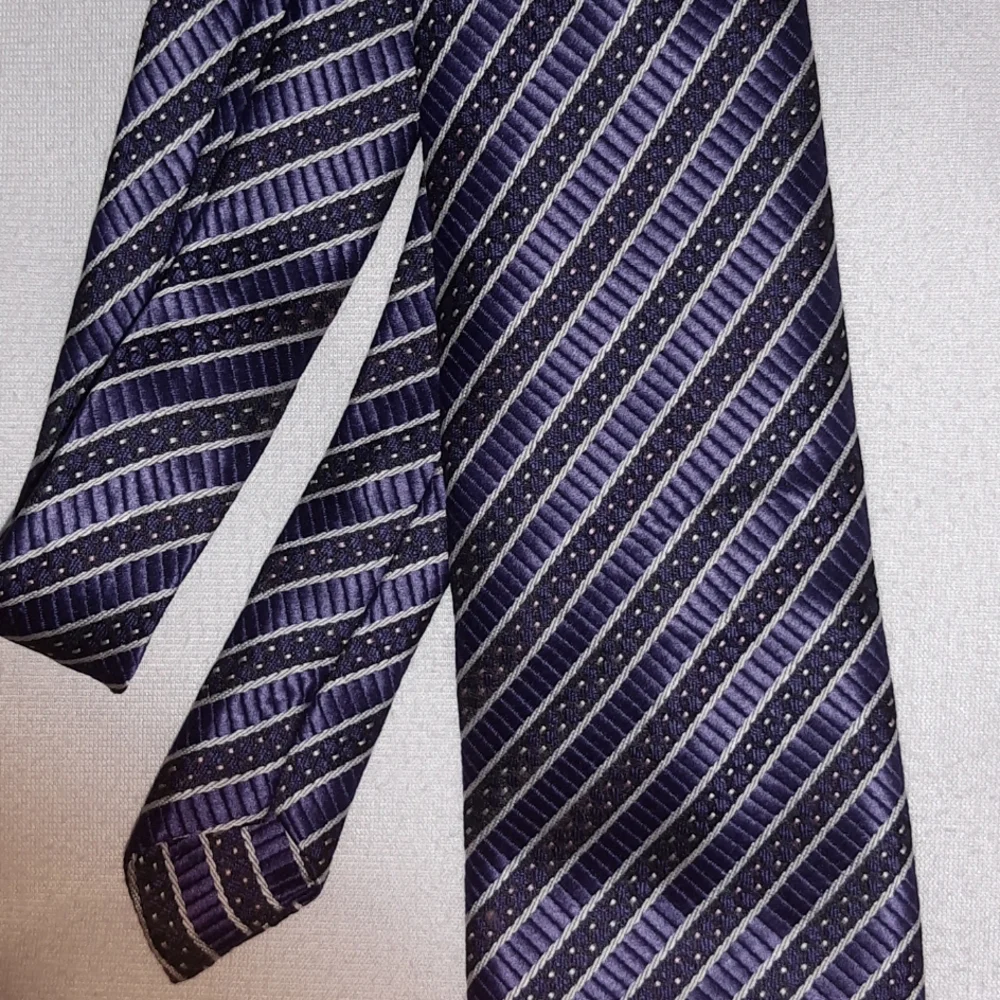 Jacques Valmont Boys Youth Necktie Tie Purple Black Silver Gold